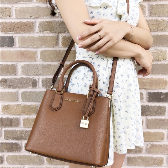 Gaby’sBags👜💕- NWT Michael Kors Medium Satchel - Picture 4 of 8